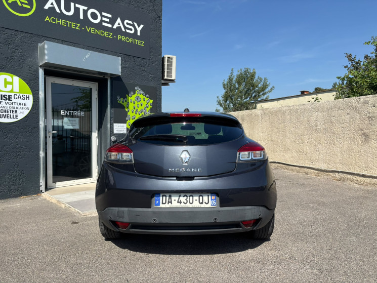 Renault Megane Coupe 1.5 dCi 110ch FAP Bose EDC boite auto / Gps / toit Ouvrant / suivi ok