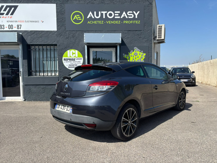 Renault Megane Coupe 1.5 dCi 110ch FAP Bose EDC boite auto / Gps / toit Ouvrant / suivi ok