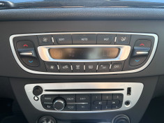 Renault Megane Coupe 1.5 dCi 110ch FAP Bose EDC boite auto / Gps / toit Ouvrant / suivi ok