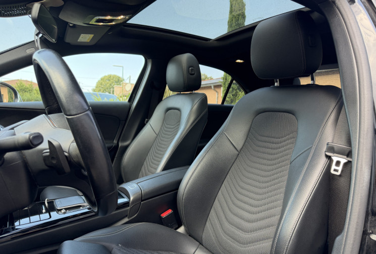 Mercedes CLASSE A BERLINE 200 1.3 163 ch Style / Toit Ouvrant / CarPlay / Eclairage d'ambiance