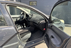 Peugeot 206 + 1.1 60 URBAN 5P