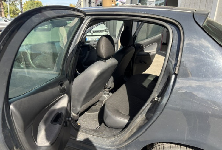 Peugeot 206 206+