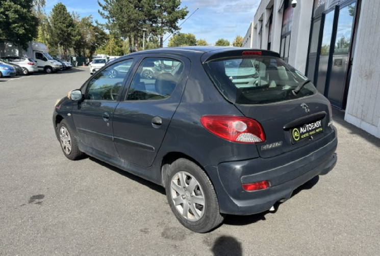 Peugeot 206 206+