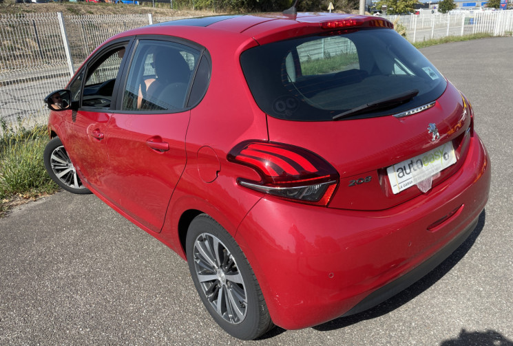 Peugeot 208 1.2 VTi 82 CV ALLURE TOIT PANORAMIQUE