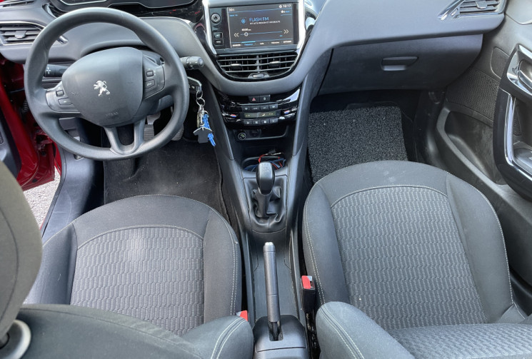 Peugeot 208 1.2 VTi 82 CV ALLURE TOIT PANORAMIQUE