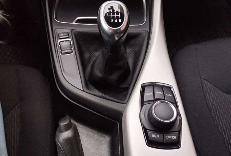 BMW Série 1 (F21) II 116 i 1.5 109 Lounge 3 portes BVM6 / Entretien BMW