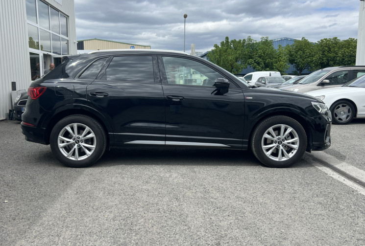 Audi Q3 35 S-LINE 2.0 TDI 150cv  S Tronic * Caplay * Caméra * Virtual Cockpit * Matrix Leds