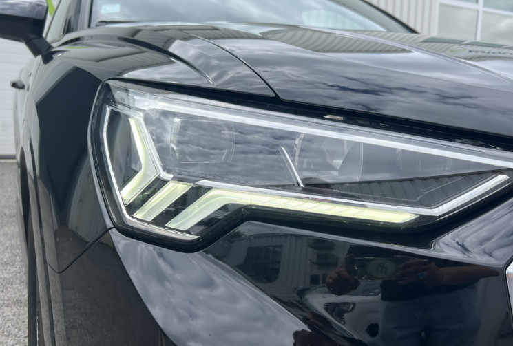 Audi Q3 35 S-LINE 2.0 TDI 150cv  S Tronic * Caplay * Caméra * Virtual Cockpit * Matrix Leds