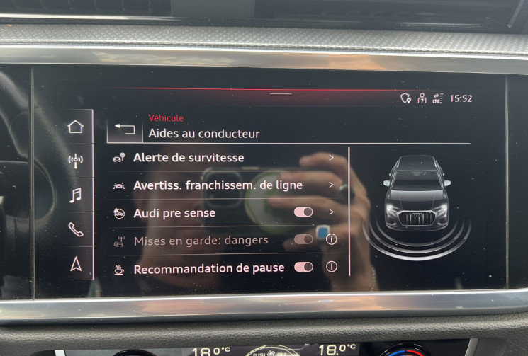 Audi Q3 35 S-LINE 2.0 TDI 150cv  S Tronic * Caplay * Caméra * Virtual Cockpit * Matrix Leds