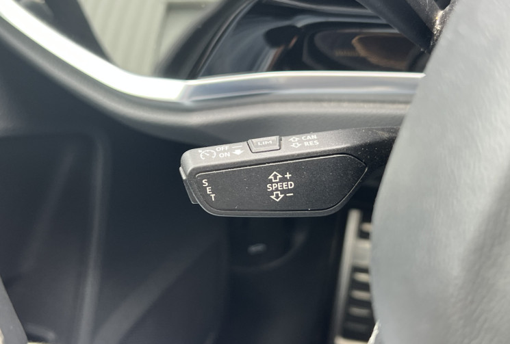Audi Q3 35 S-LINE 2.0 TDI 150cv  S Tronic * Caplay * Caméra * Virtual Cockpit * Matrix Leds