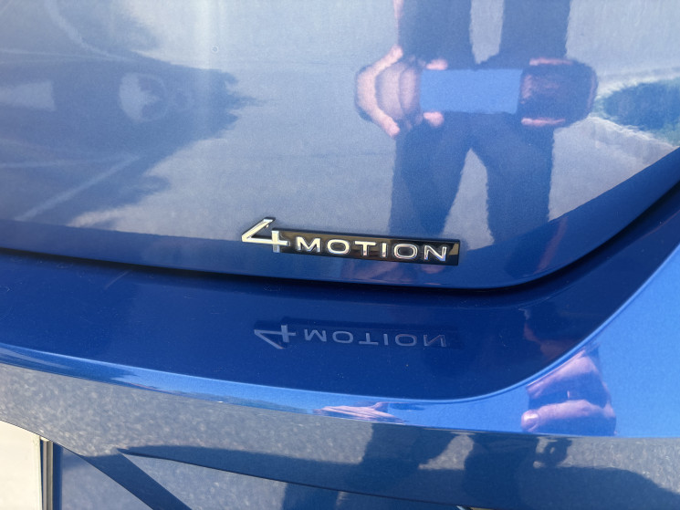 Volkswagen T-Roc 2.0 TDI 150 START/STOP DSG7 4MOTION R-LINE / Digital Cockpit / Toit ouvrant / Beats