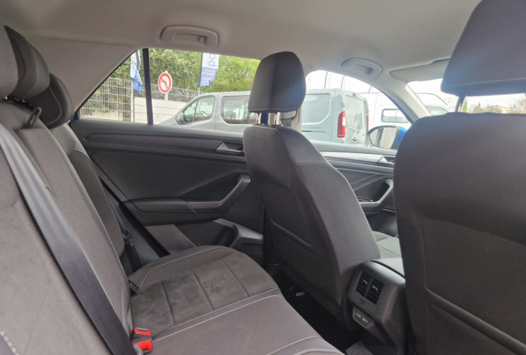 Volkswagen T-Roc 1.5 TSI DSG7 150 / FINITION STYLE / TRES BON ÉTAT / GARANTIE 12 MOIS 