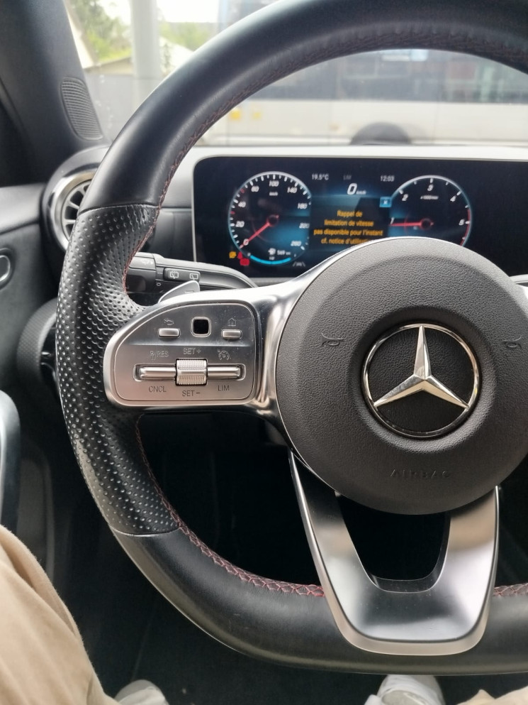 Mercedes Classe A 180 d / AMG  LINE / Suivi Mercedes / 1ere Main / 7G-DCT