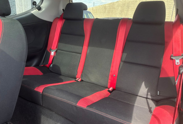 Peugeot 207 1.6 HDI 92 PHASE 2 SERIE 64