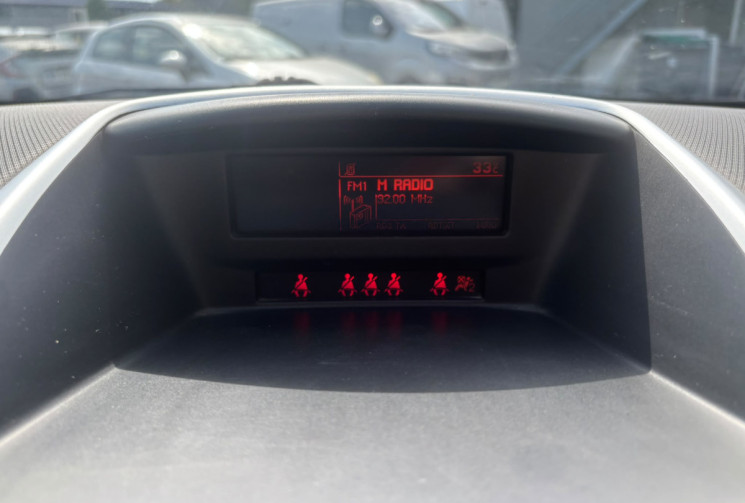 Peugeot 207 1.6 HDI 92 PHASE 2 SERIE 64