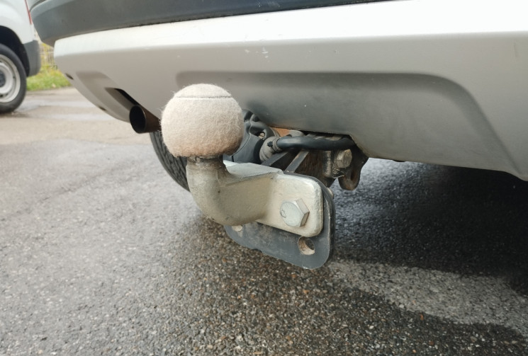 Dacia Duster 1.5 DCi 110 4x2 Lauréate BVM6 + Attelage 