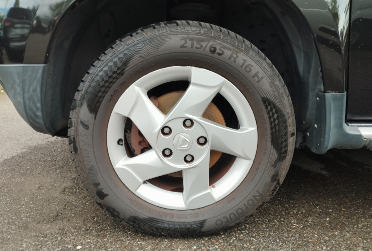 Dacia Duster 1.5 DCi 110 4x2 Lauréate BVM6 + Attelage 