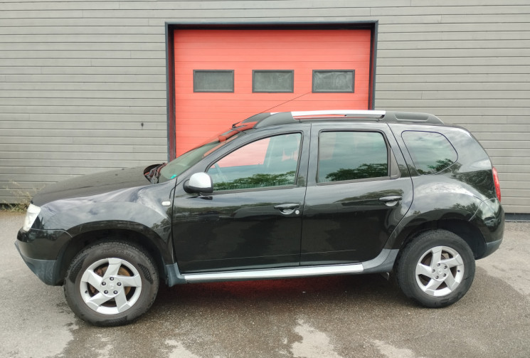 Dacia Duster 1.5 DCi 110 4x2 Lauréate BVM6 + Attelage 