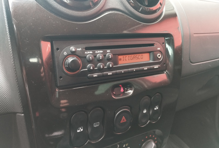 Dacia Duster 1.5 DCi 110 4x2 Lauréate BVM6 + Attelage 