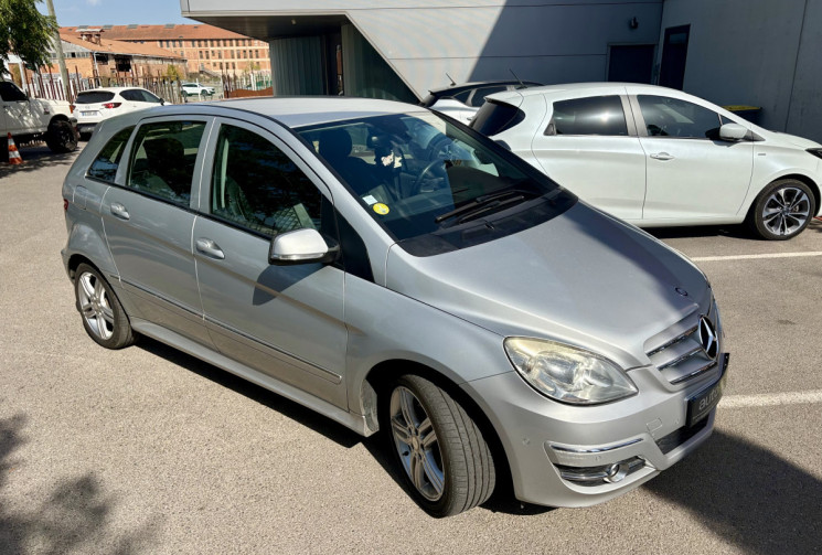 Mercedes Classe B 180 CDI AvantGarde / Très bon état / 