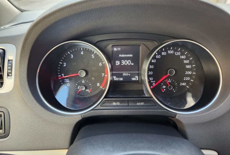 Volkswagen Polo beats V 5 portes 1.0 i 12V 60 cv Origine France 3em main / CAR PLAY / 