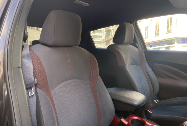 Nissan Juke  1.6 i 16V 2WD CVT 117 CH
