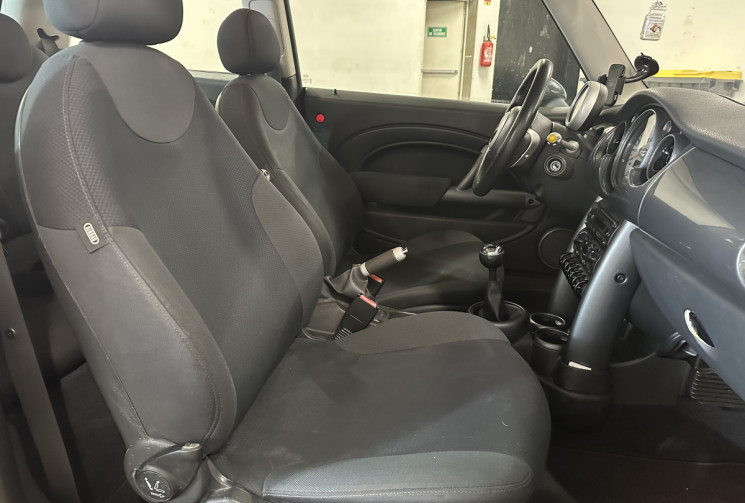 Mini Mini 1.6 Hatch 116 / Entretien rigoureux / Climatisation / Idéal jeune permis