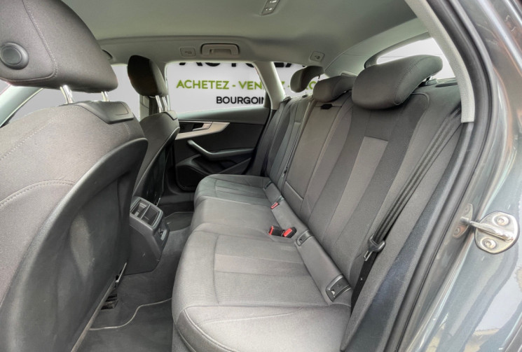 Audi A4 Avant MILD HYBRID 40 TFSI / 190 CH / BUSINESS LINE