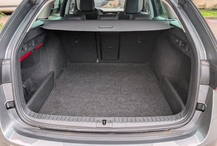 Skoda Octavia Combi 2.0 TDI 150 ch Style DSG7 / Attelage / CarPlay / Sièges chauffants / 1ère main