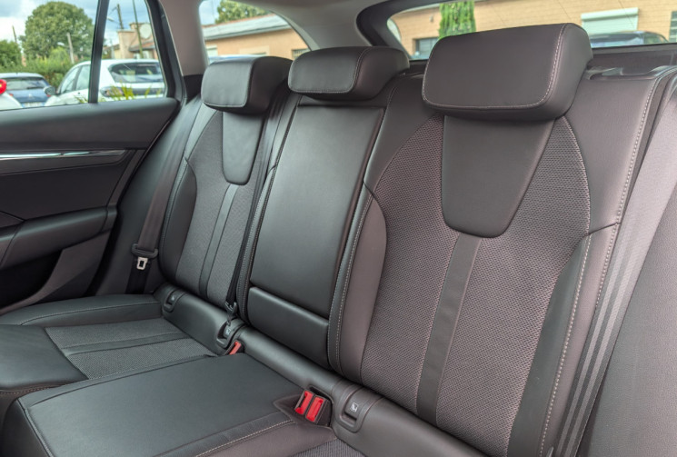 Skoda Octavia Combi 2.0 TDI 150 ch Style DSG7 / Attelage / CarPlay / Sièges chauffants / 1ère main