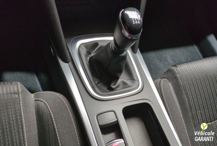 Renault Megane IV TCE 100 ENERGY BVM6 LIMITED / GPS / Climatisation