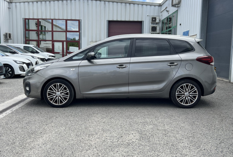 Kia CARENS 7 places 115cv 1.7 CRDi Style * Carplay * Caméra de recul * Clim Auto