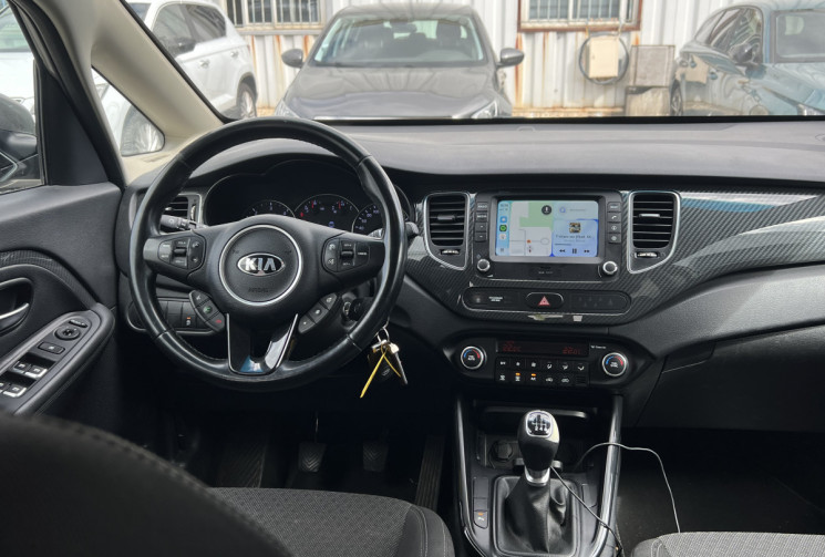 Kia CARENS 7 places 115cv 1.7 CRDi Style * Carplay * Caméra de recul * Clim Auto