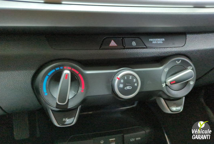 Kia RIO 1.2L MPI 84 CH ISG BVM5 URBAN EDITION / Caméra de recul / Carplay