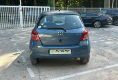 Toyota Yaris 1.3 VVTI 90 / 1ERE MAIN / SUIVIE TOYOTA