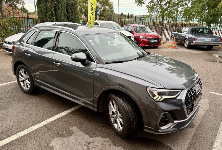 Audi Q3 35 TFSI SLine 150cv DSG7 S-Line / LED-CarPlay-Camera / Super état / Révisée 