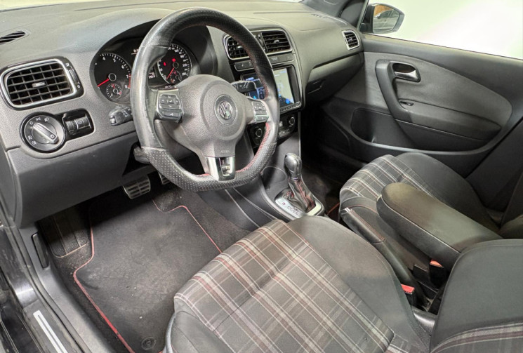 Volkswagen Polo GTI 1.4 TFSI DSG7 180 CV 5 PORTES