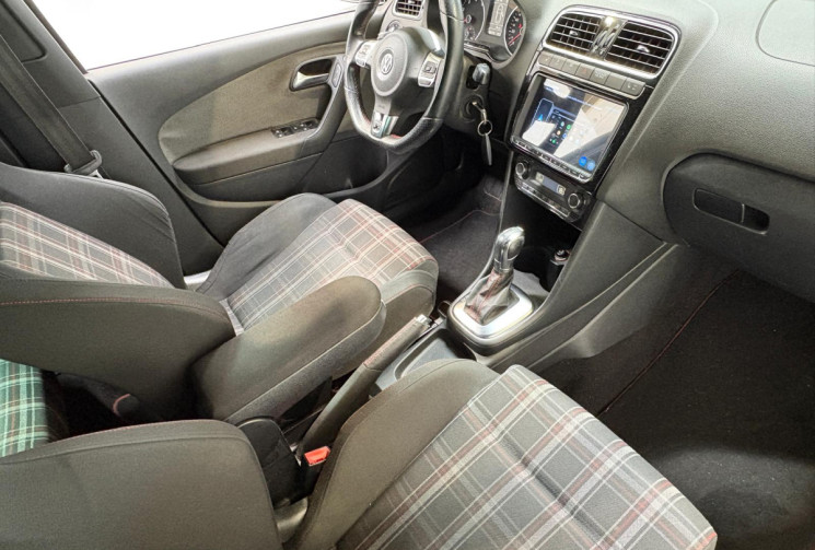 Volkswagen Polo GTI 1.4 TFSI DSG7 180 CV 5 PORTES