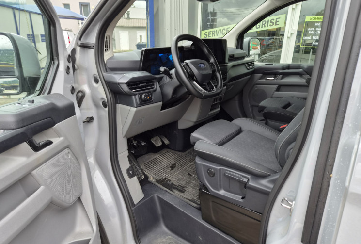 Ford TRANSIT CUSTOM KOMBI 2.0 TDCI 136 EcoBLUE finition Fimited - TVA récupérable