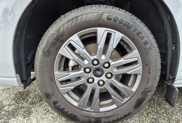 Ford TRANSIT CUSTOM KOMBI 2.0 TDCI 136 EcoBLUE finition Fimited - TVA récupérable
