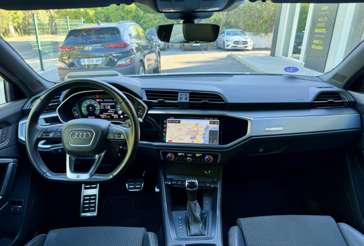 Audi Q3 SPORTBACK S-Line 45 TFSIe 245 S-tronic 6 / 1ere main / Hi-fi SONOS / Camera / Attelage / GPS