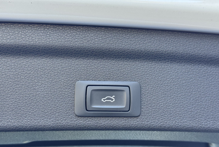Audi Q3 SPORTBACK S-Line 45 TFSIe 245 S-tronic 6 / 1ere main / Hi-fi SONOS / Camera / Attelage / GPS