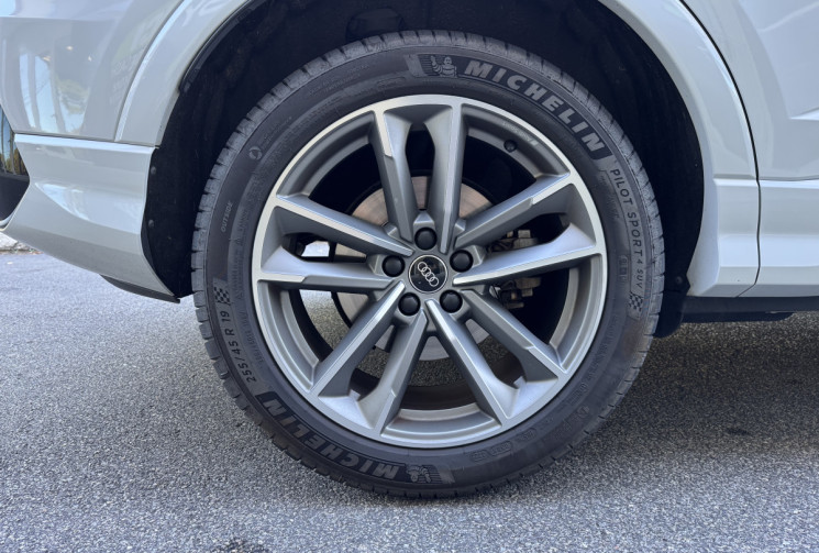 Audi Q3 SPORTBACK S-Line 45 TFSIe 245 S-tronic 6 / 1ere main / Hi-fi SONOS / Camera / Attelage / GPS