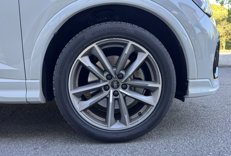 Audi Q3 SPORTBACK S-Line 45 TFSIe 245 S-tronic 6 / 1ere main / Hi-fi SONOS / Camera / Attelage / GPS