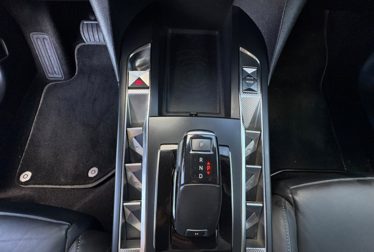 DS DS 3 Crossback 1.2 THP EAT8 GRAND CHIC 155  - GARANTIE 12 MOIS - 