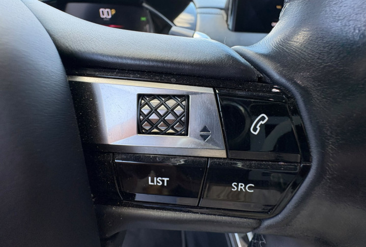 DS DS 3 Crossback 1.2 THP EAT8 GRAND CHIC 155  - GARANTIE 12 MOIS - 