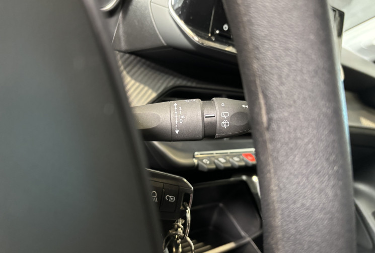 Peugeot 208 1.5 HDi 100 ch Active Pack / Suivi d’entretien complet