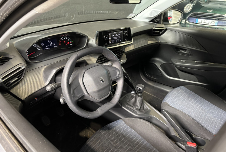 Peugeot 208 1.5 HDi 100 ch Active Pack / Suivi d’entretien complet