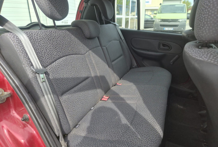Renault Clio Campus Evolution 5 Portes 1.2 i 16V eco2 75 cv