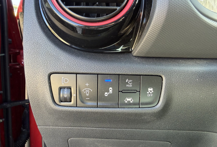 Hyundai Kona 1.6 CRDI 115 CREATIVE / CARPLAY / ATTELAGE / CAMERA